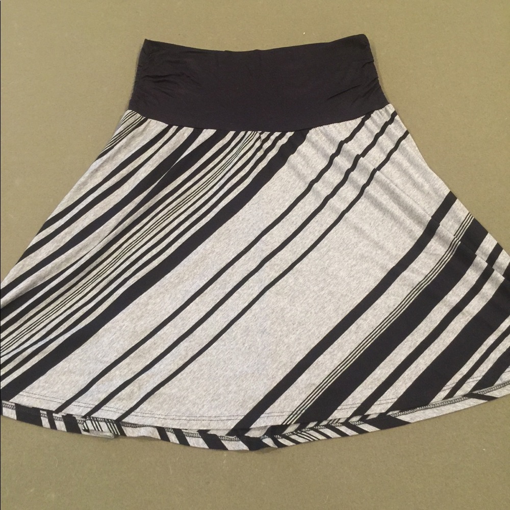 AB studio skirt